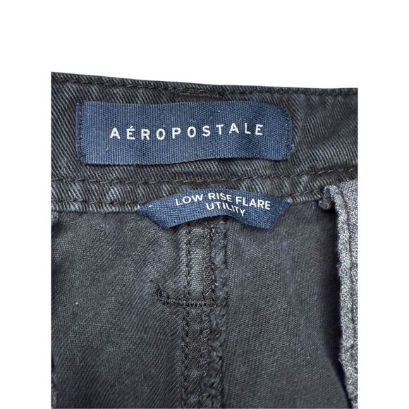Aeropostale Women’s 10 Low Rise Flare Utility Cargo Pants Black Y2K - Picture 4 of 7